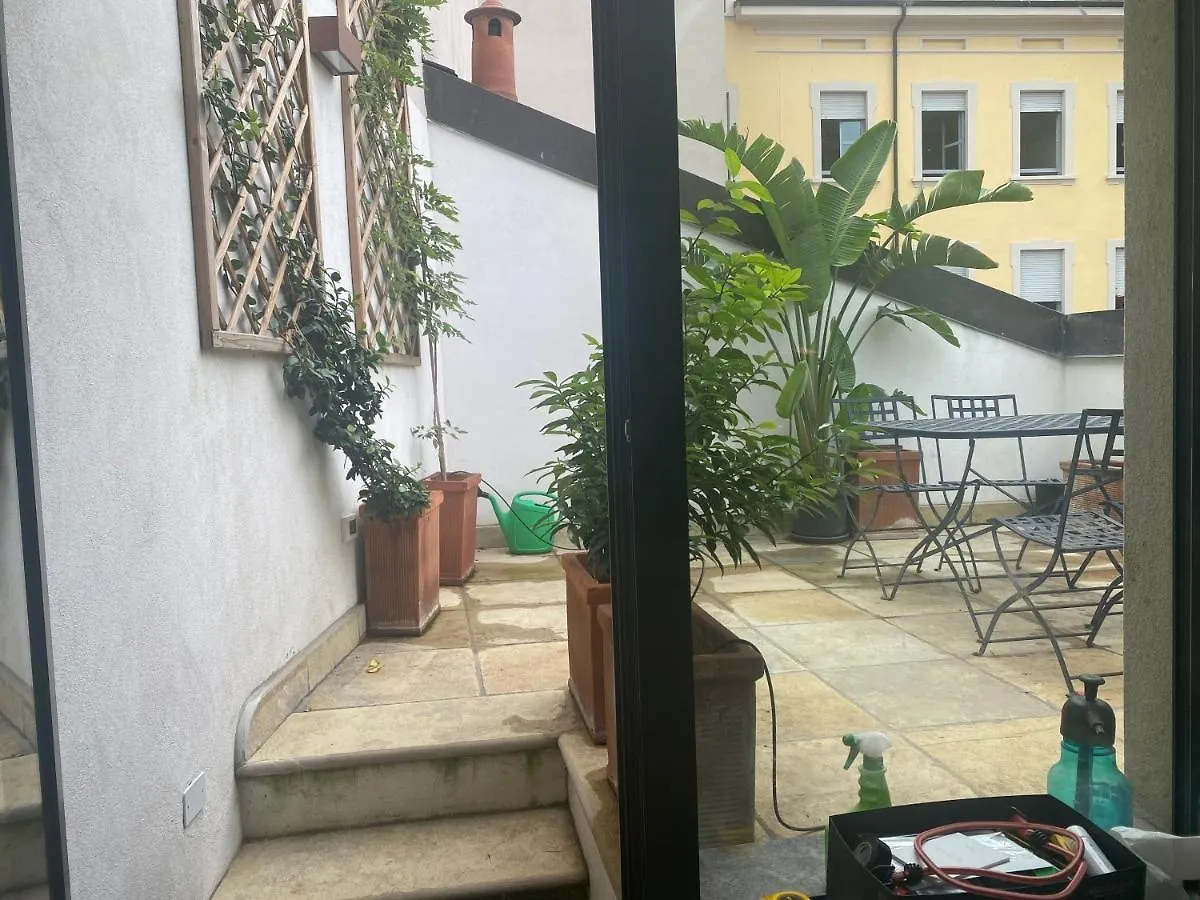Sant Ambroeus Rooms & Apartments Milán Itálie