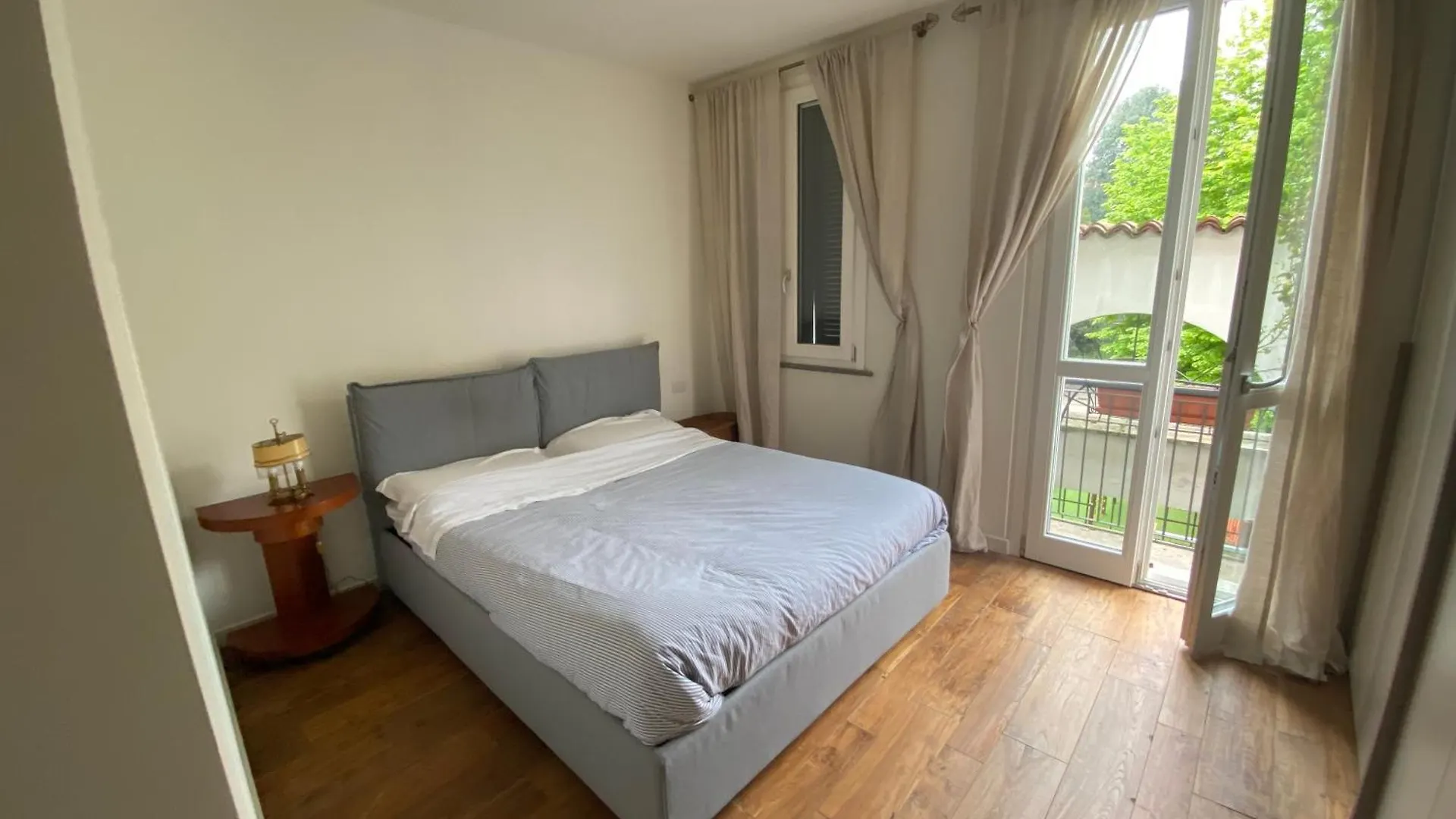 Sant Ambroeus Rooms & Apartments Milán